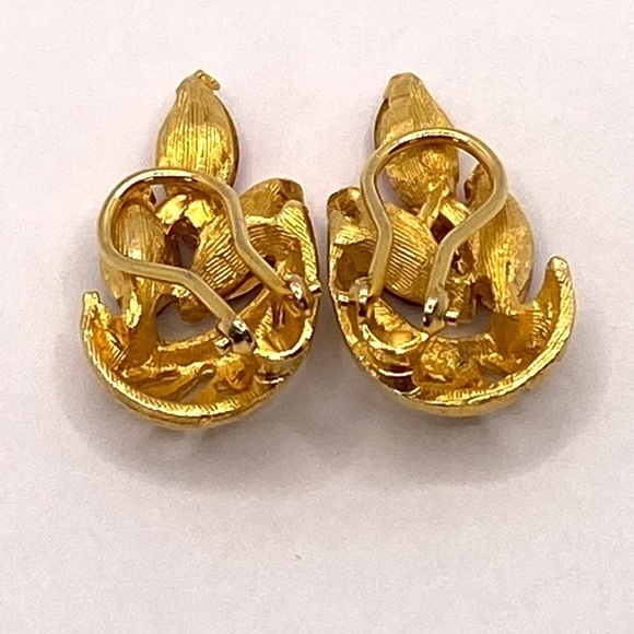 Clip Ons Earrings Gold Tone Pink Crystals - Picture 5 of 15